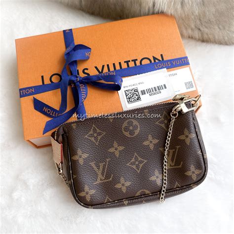 louis vuitton papiertüte|louis vuitton pochette monogram.